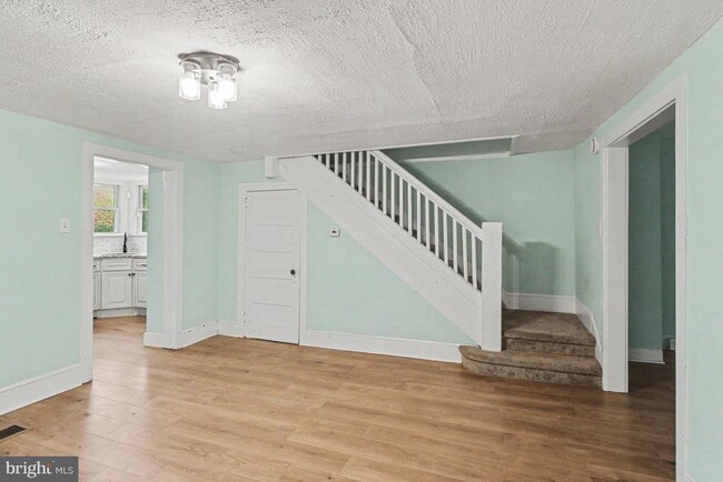 Photo - 308 Walnut St