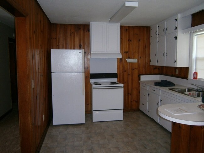 Photo - 1320 Snapps Ferry Rd