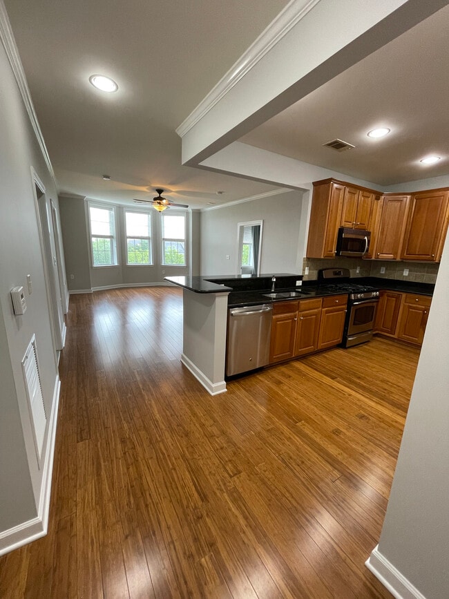 Building Photo - 400 Cameron Station Blvd Unit 316