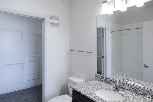 2BR, 2BA - 1,313SF
