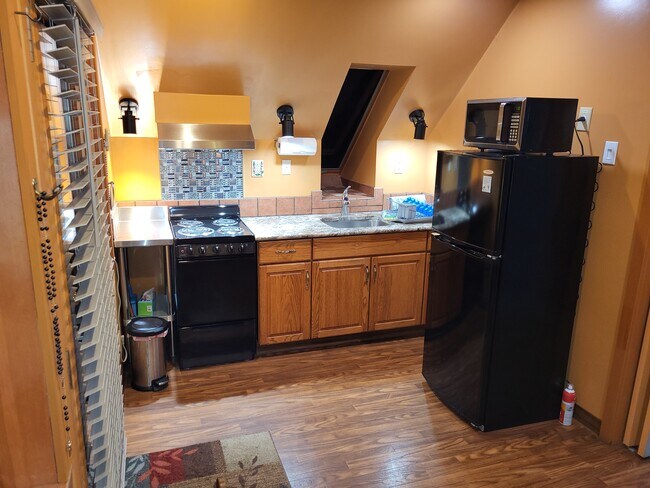 Photo - 555 School House Rd Unit 1