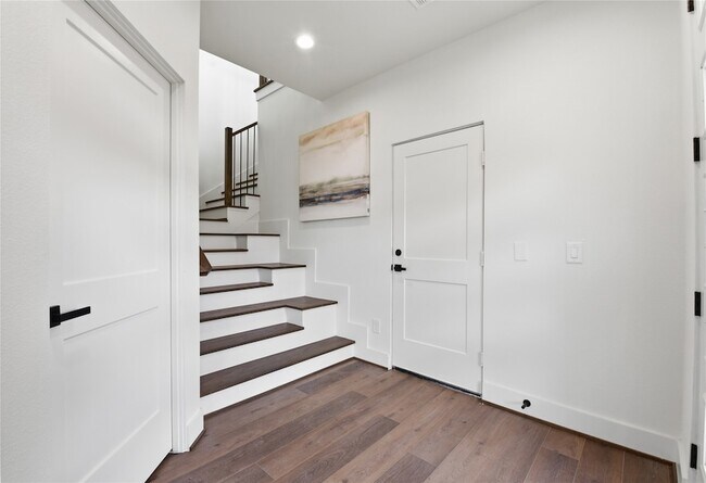 Photo - 7702 Earl Rudder Wy