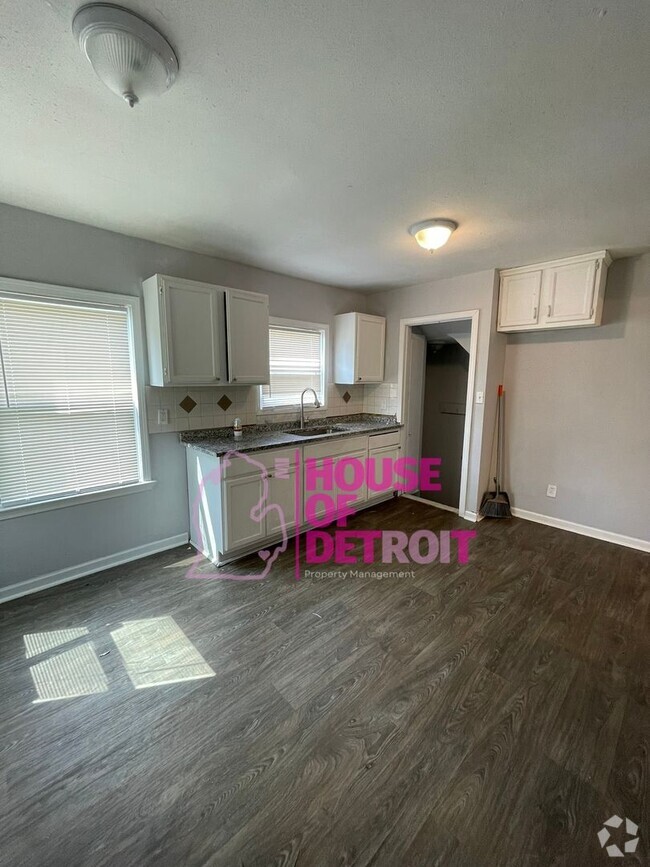 Building Photo - 2 BEDROOM | 1 BATH | FREE PRE SCREEN Rental