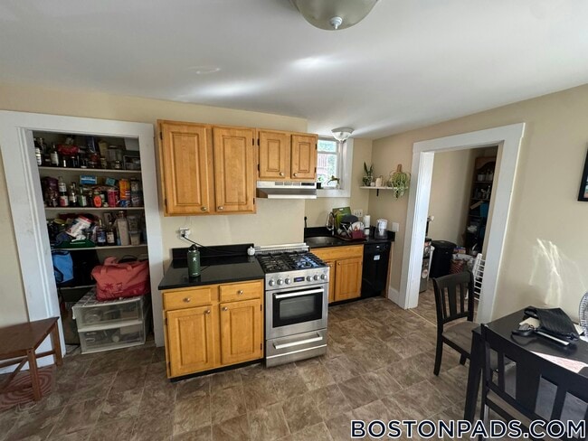 Photo - 53 W Seventh St Unit 3