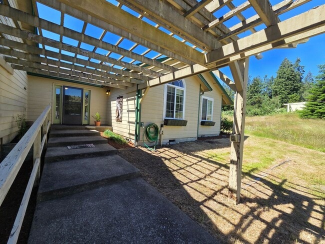 Photo - Port Ludlow Farmhouse for Rent, Freshly Updated and Available Now!