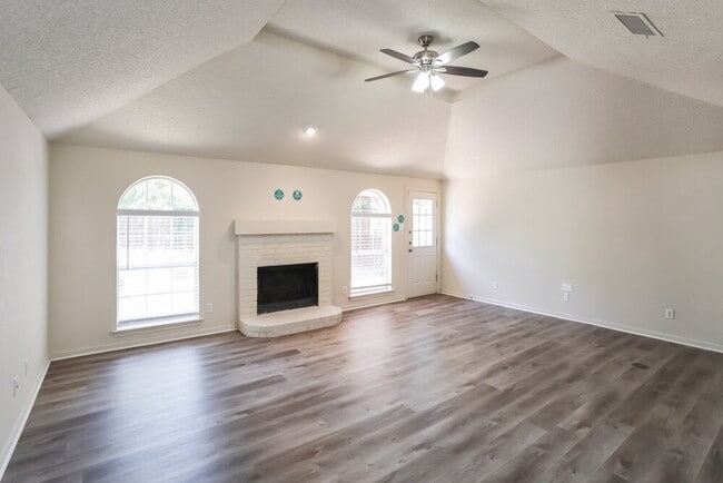 Photo - 58 Robins Nest Dr