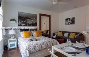 Photo - 1611 Michigan Ave Unit 5