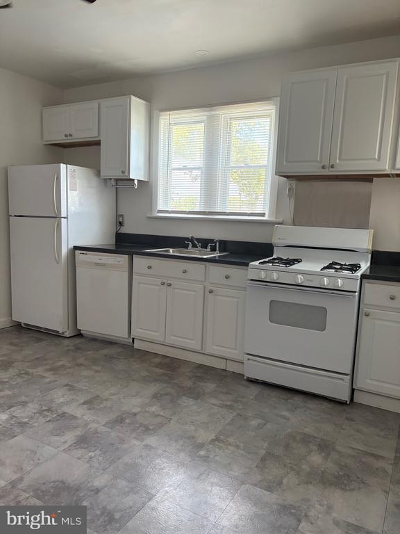 314 W 4th St