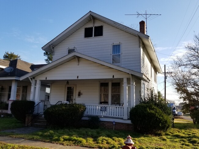 Photo - 318 S Dyer St House