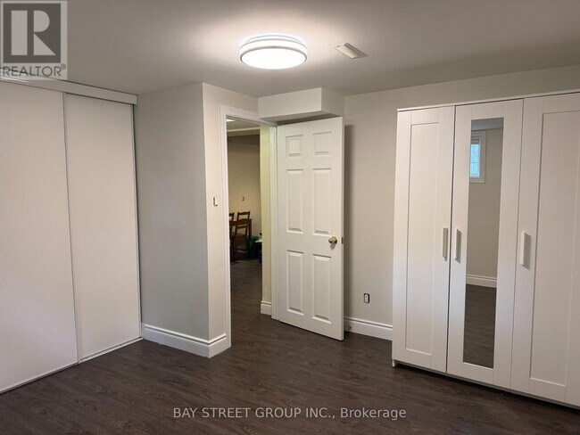 Photo - LOWER 123 SEARLE AVENUE
