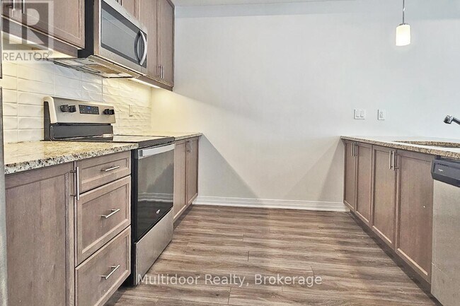 Photo - 51 Sparrow Ave