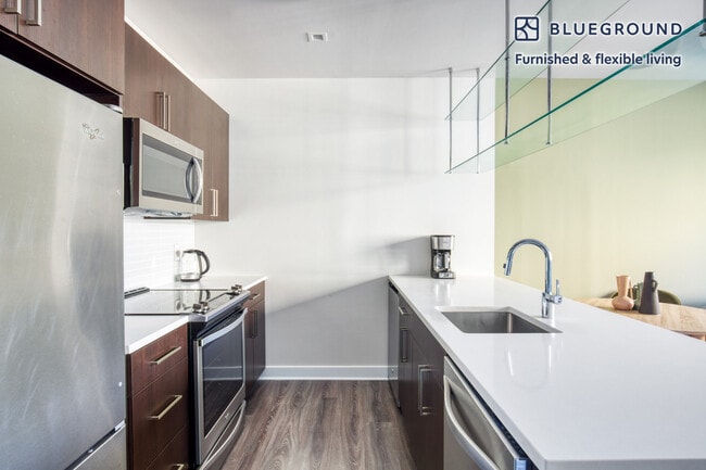 Photo - 3110 10th St N Unidad FL2-ID614