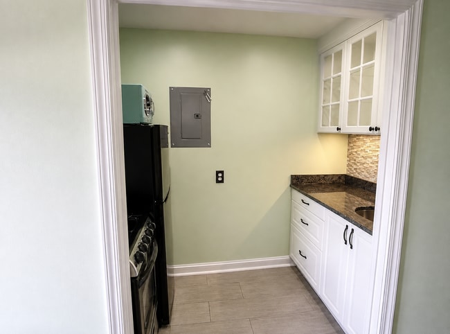 Photo - 3428 O St NW Unit 1