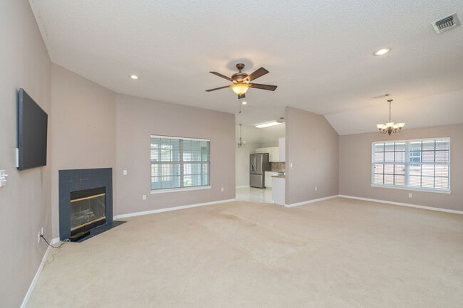Photo - 107 Bay Tree Dr