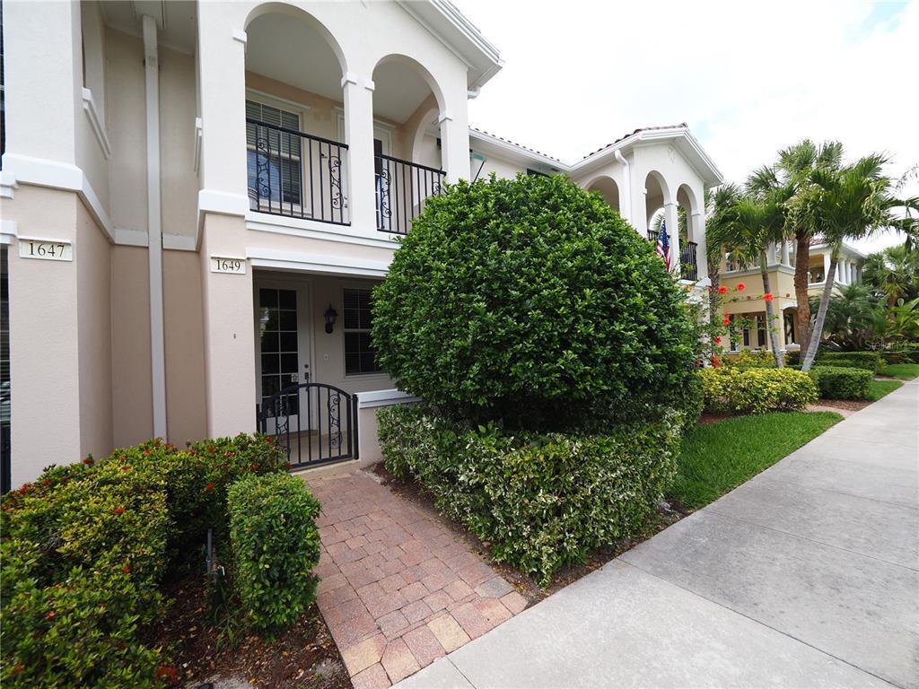 Photo - 1649 Napoli Dr W