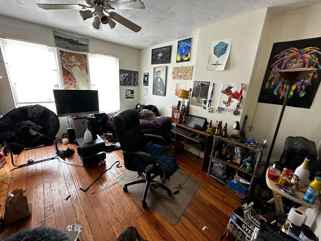 Photo - 40 Hooker St