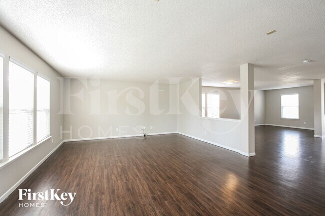 Photo - 10077 Pine Grove Way