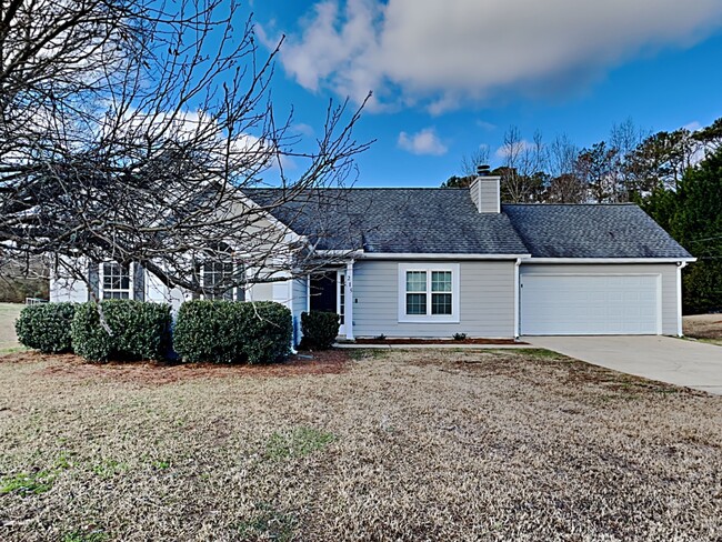 Photo - 215 Shamrock Way House