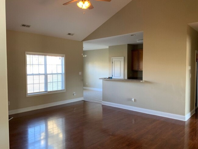 Photo - 223 Emerald Ridge Rd