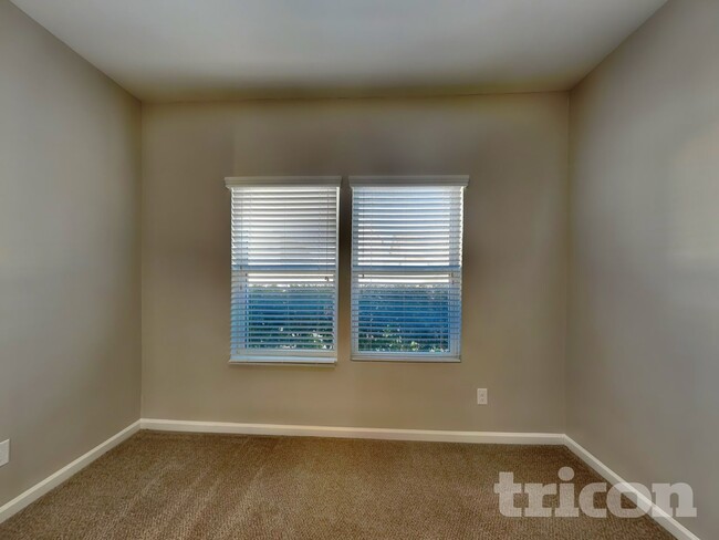 Photo - 3545 Saddlebrook Dr