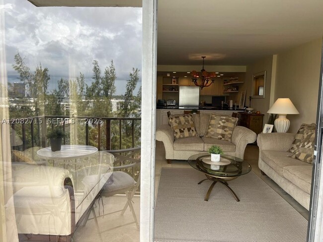 Photo - 18151 NE 31st Ct Unit 1005