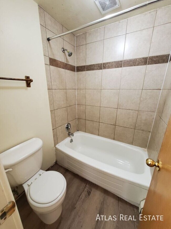 Photo - 207 Mathews St Unit 17