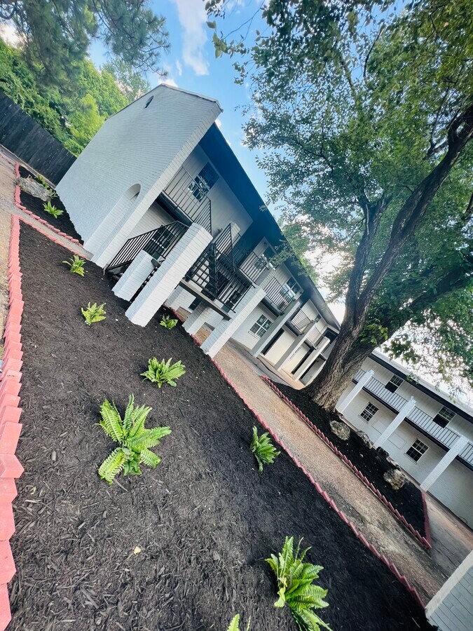 Photo - Idlewood Apartments