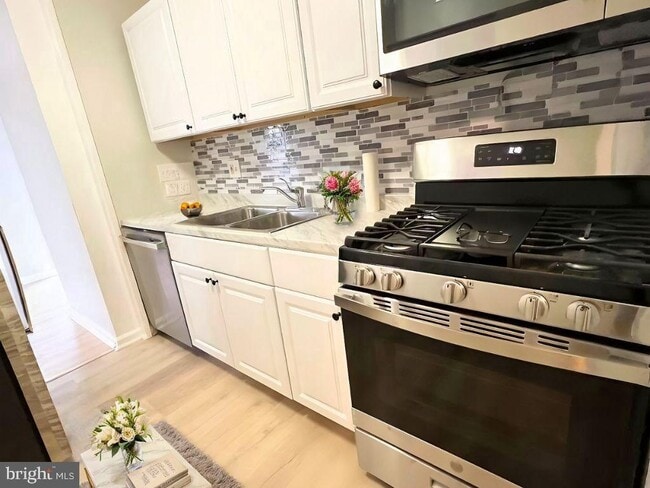 Photo - 7210 Donnell Pl Unit D3