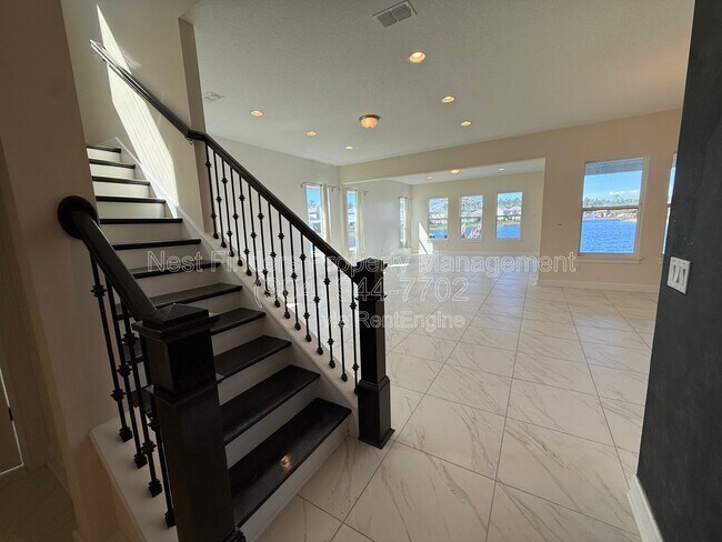 Photo - 214 Starlis Pl