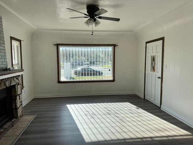1140 S San Antonio Ave