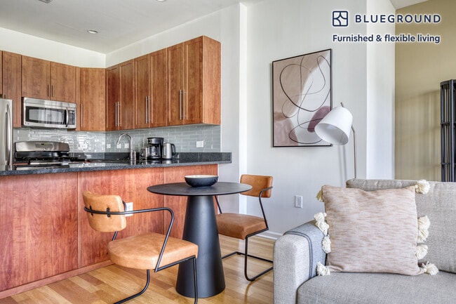 Photo - 831 Monroe St Unidad FL3-ID839