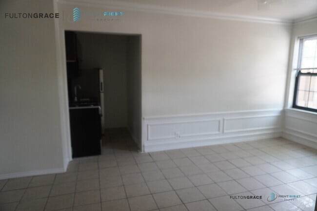 Building Photo - 5301 N Ashland Ave Rental