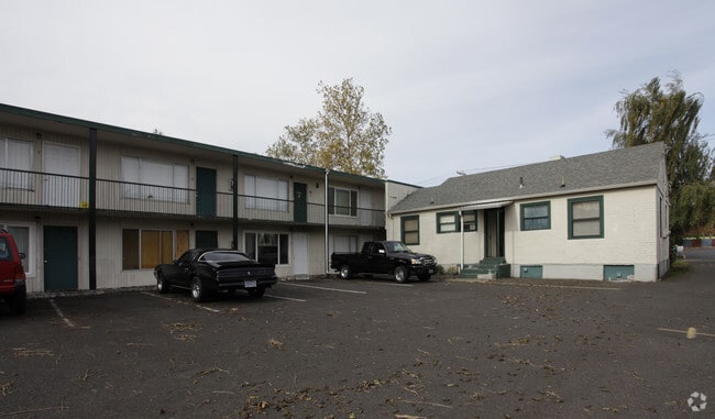 Raymond Apartments