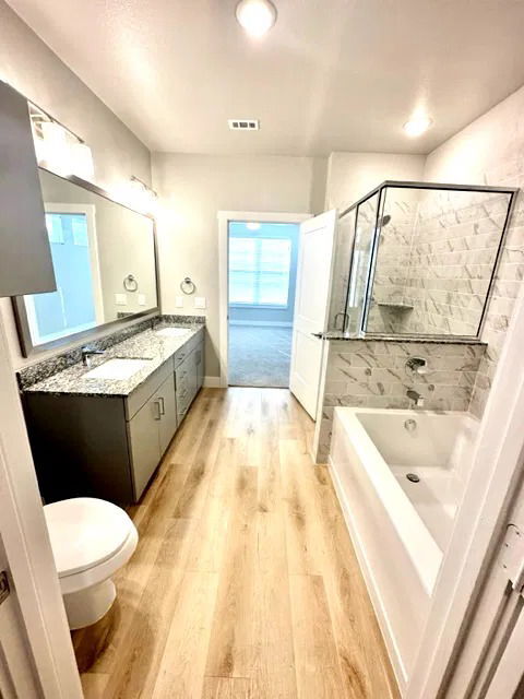 Photo - 8421 183A Unit 02260