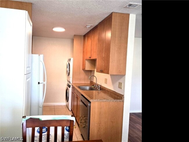 Photo - 4615 Bayshore Dr Unit E8