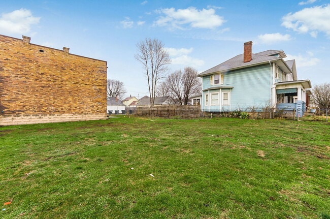 Photo - 1044 Sullivant Ave