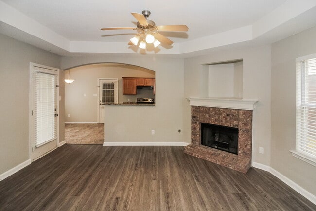 Photo - 10093 Woodland Hills Dr