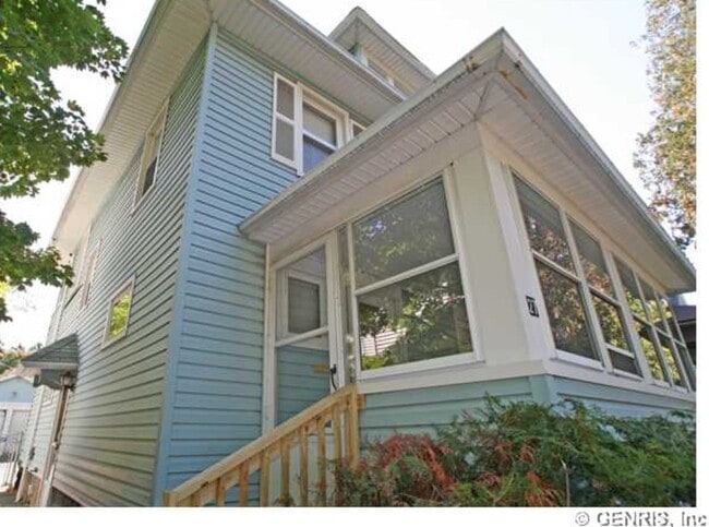 Photo - 27 Ravenwood Ave