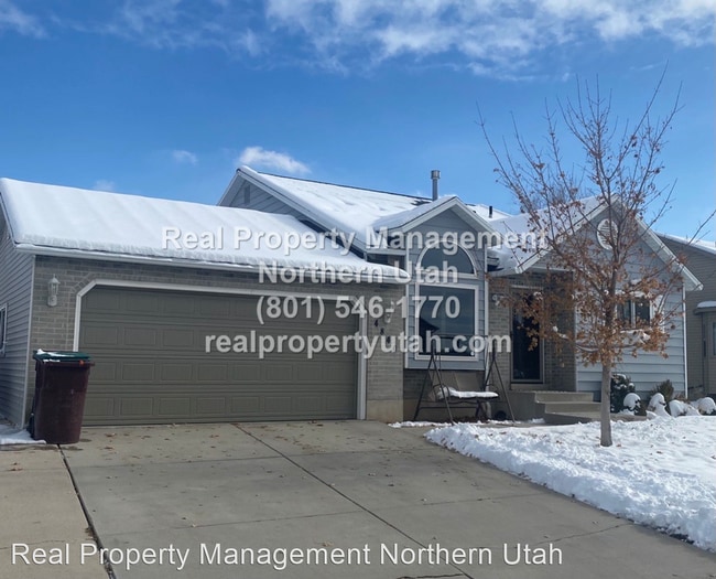 4 br, 2 bath House - 4840 S. 3900 W. - 4 br, 2 bath House - 4840 S. 3900 W.