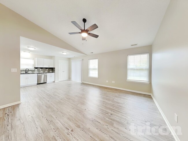 Photo - 1730 E Fork Dr