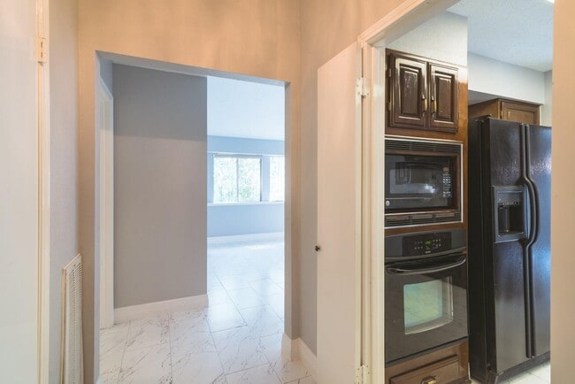 Photo - 25535 Wingfield Ln