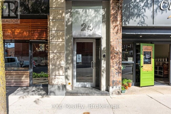 Photo - 24 Wellington St Unit 12