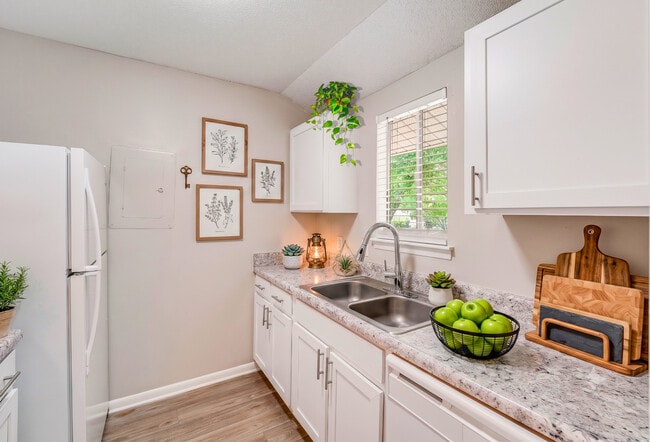 One Bedroom Apartment at Pine Ridge Apartments in Cary, NC - Pine Ridge Townhomes