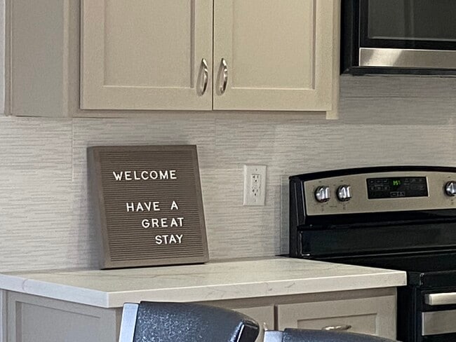 Bienvenido - 2925 Pecos St