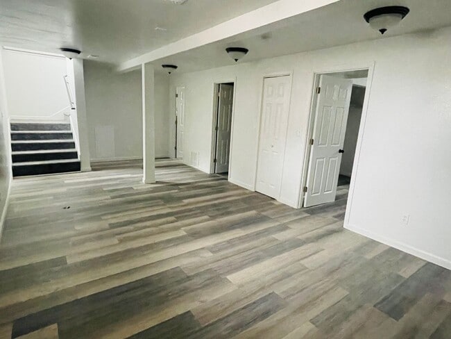 Photo - Single family house available!