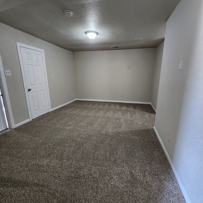 Photo - 13429 Bandera St