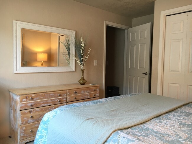 Photo - 1344 Benjamin Ct Unit Cozy Two Room Apartment