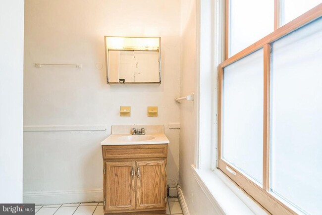 Photo - 2116 Walnut St Unit 3R