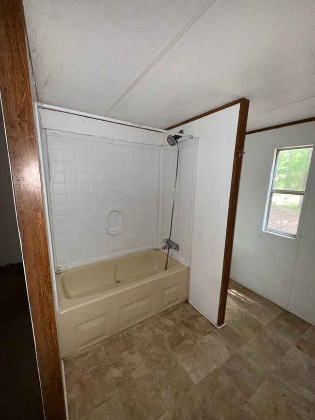 Photo - 3/2 Mobile Home Available!