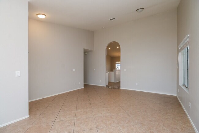 Photo - 3032 N Silverado